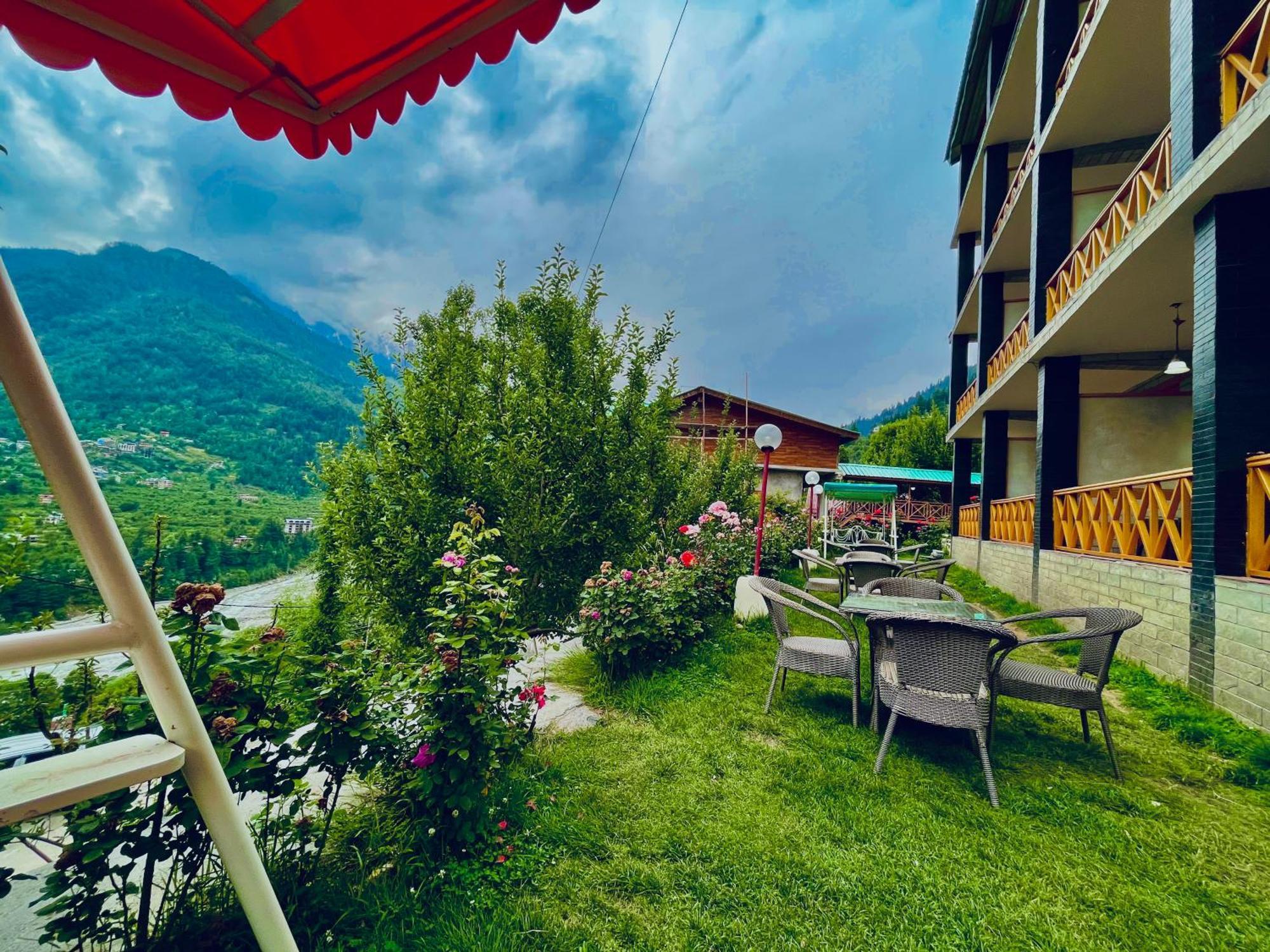 The Kempty Osasis - A Boutique Resort With Scenic Mountain View In ムスーリー エクステリア 写真