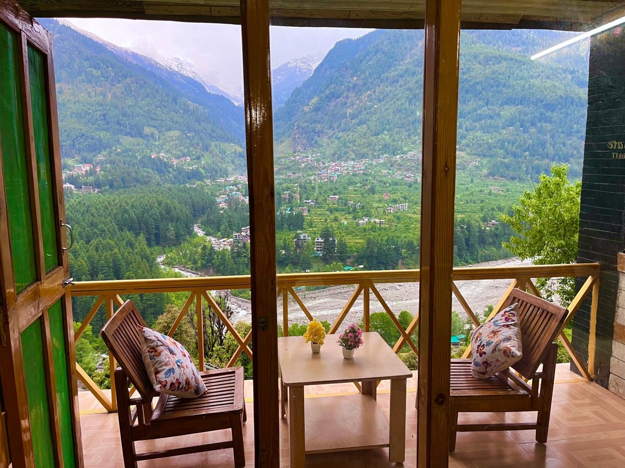 The Kempty Osasis - A Boutique Resort With Scenic Mountain View In ムスーリー エクステリア 写真