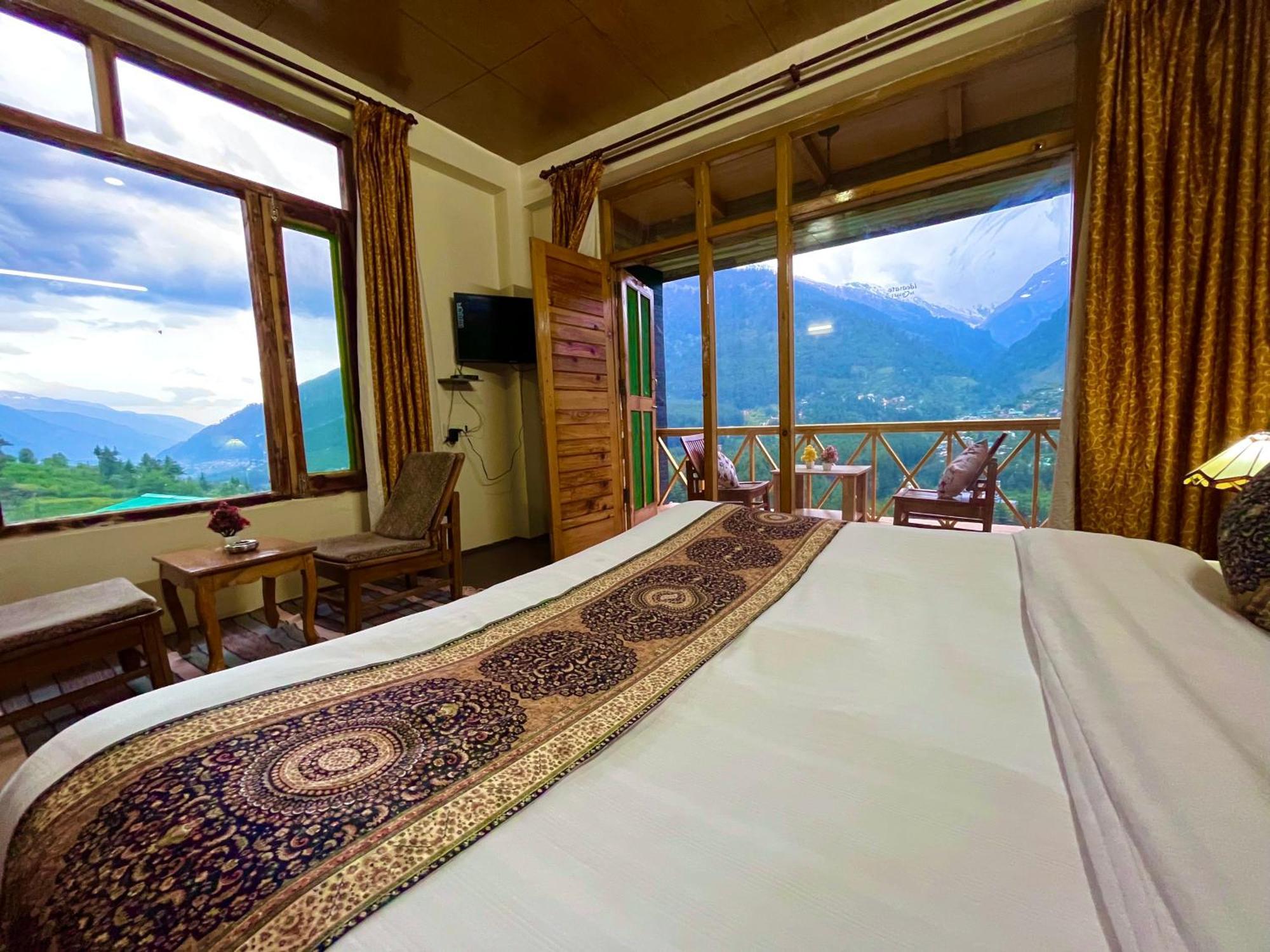 The Kempty Osasis - A Boutique Resort With Scenic Mountain View In ムスーリー エクステリア 写真