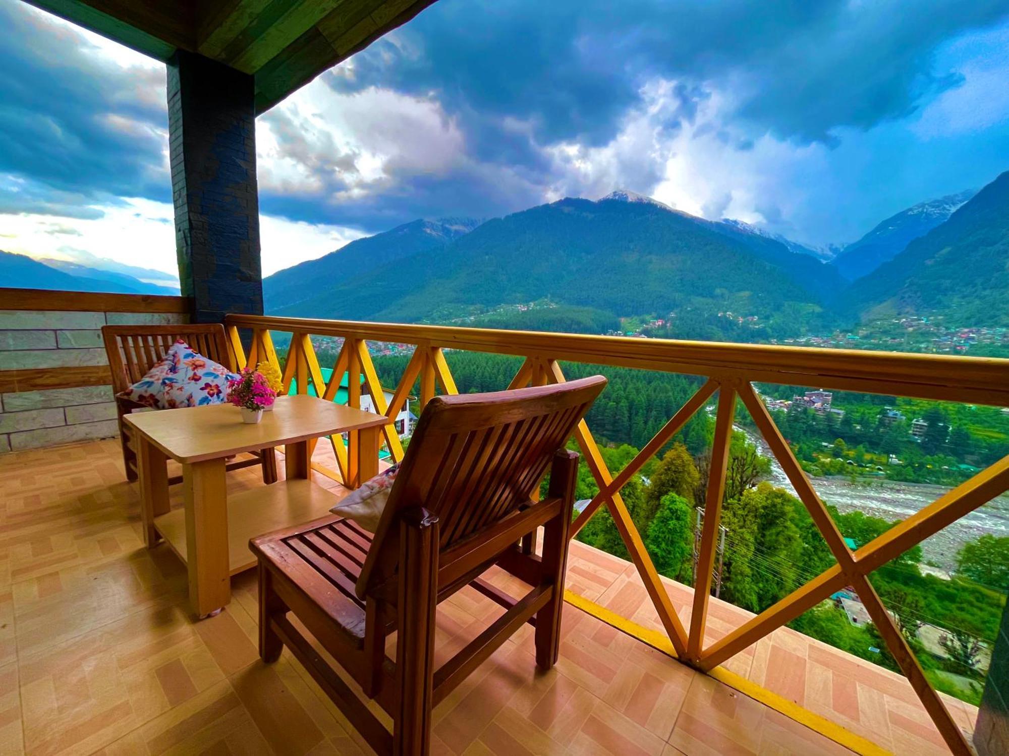 The Kempty Osasis - A Boutique Resort With Scenic Mountain View In ムスーリー エクステリア 写真